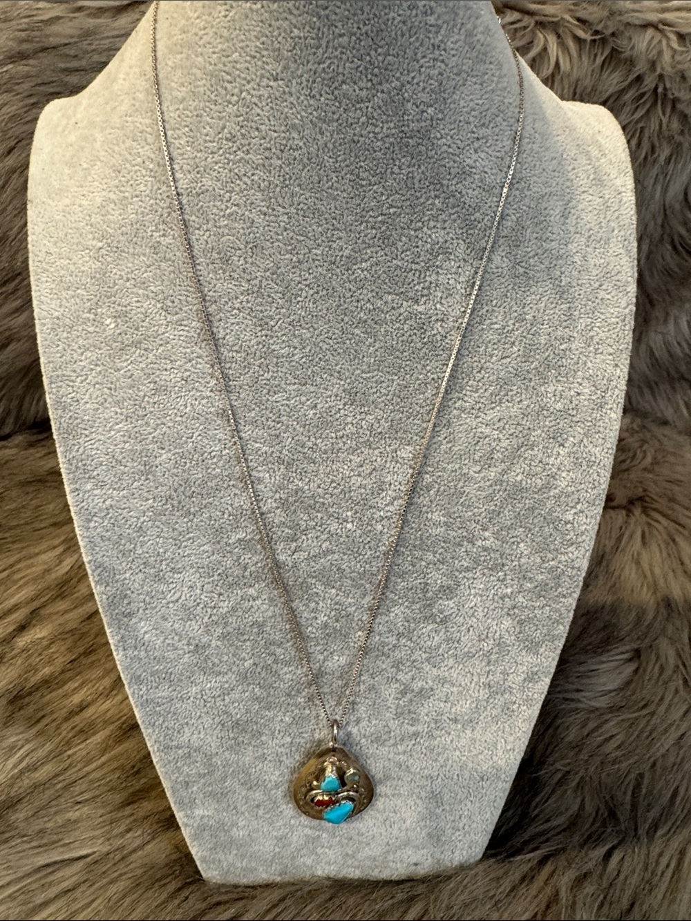 Vintage Native American Sterling Teardrop Pendant Necklace with Turquoise & Red - Picture 3 of 9